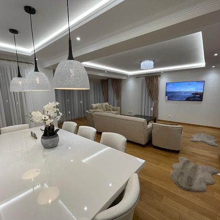 Sunny House Villa Suceava Eksteriør billede